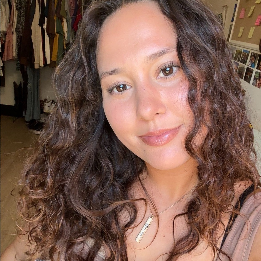 Meet your Posher, Kelia